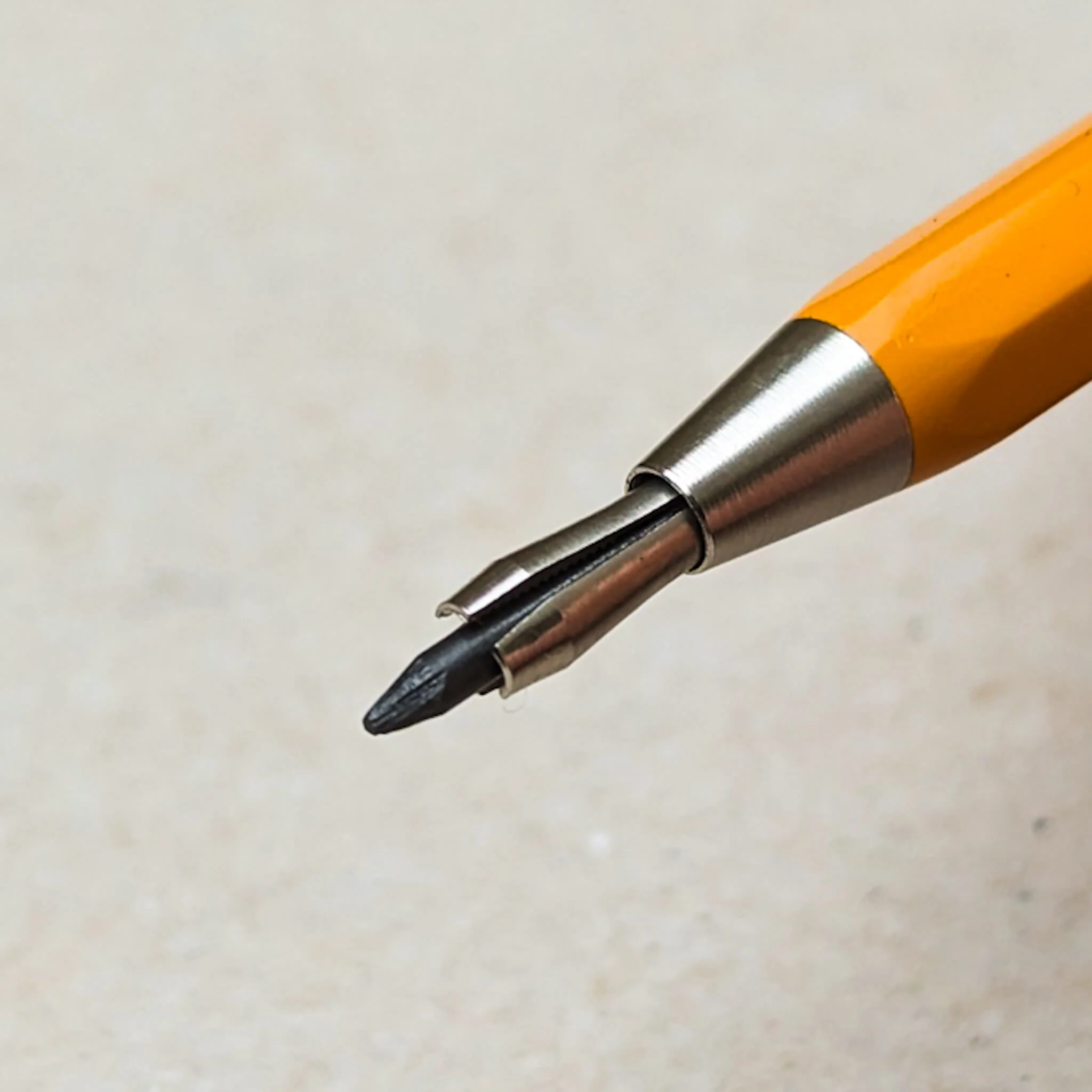 Koh-I-Noor Versatil 5201 2.0mm Clutch Pencil Yellow - Image 5