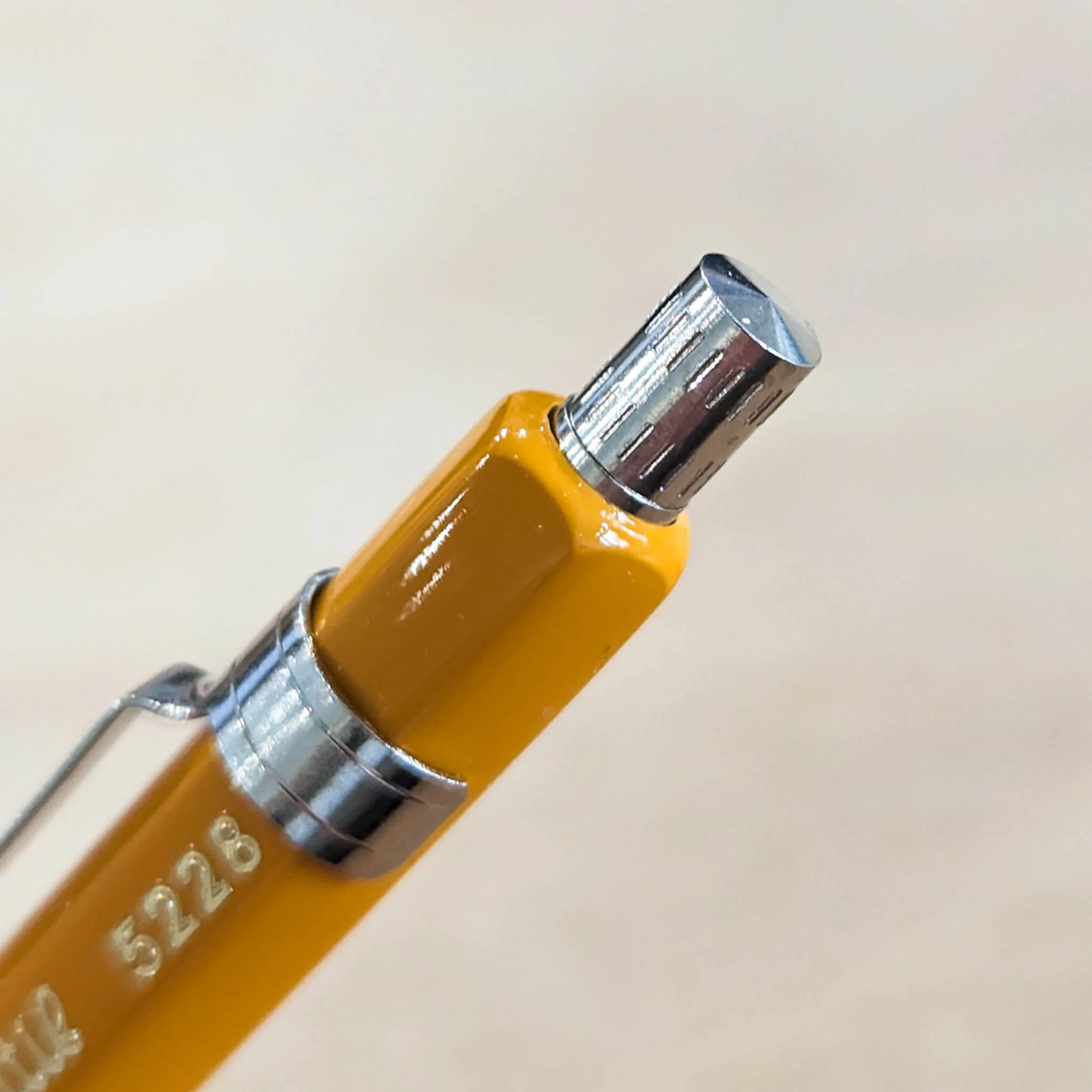 Koh-I-Noor Versatile 5228 2.0mm Short Clutch Pencil - Image 8