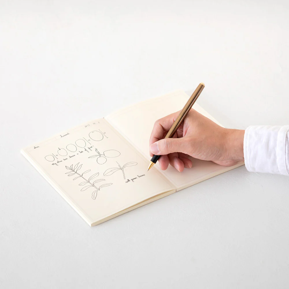 Midori MD Notebook A5 Frame Blank Notebook - Image 3