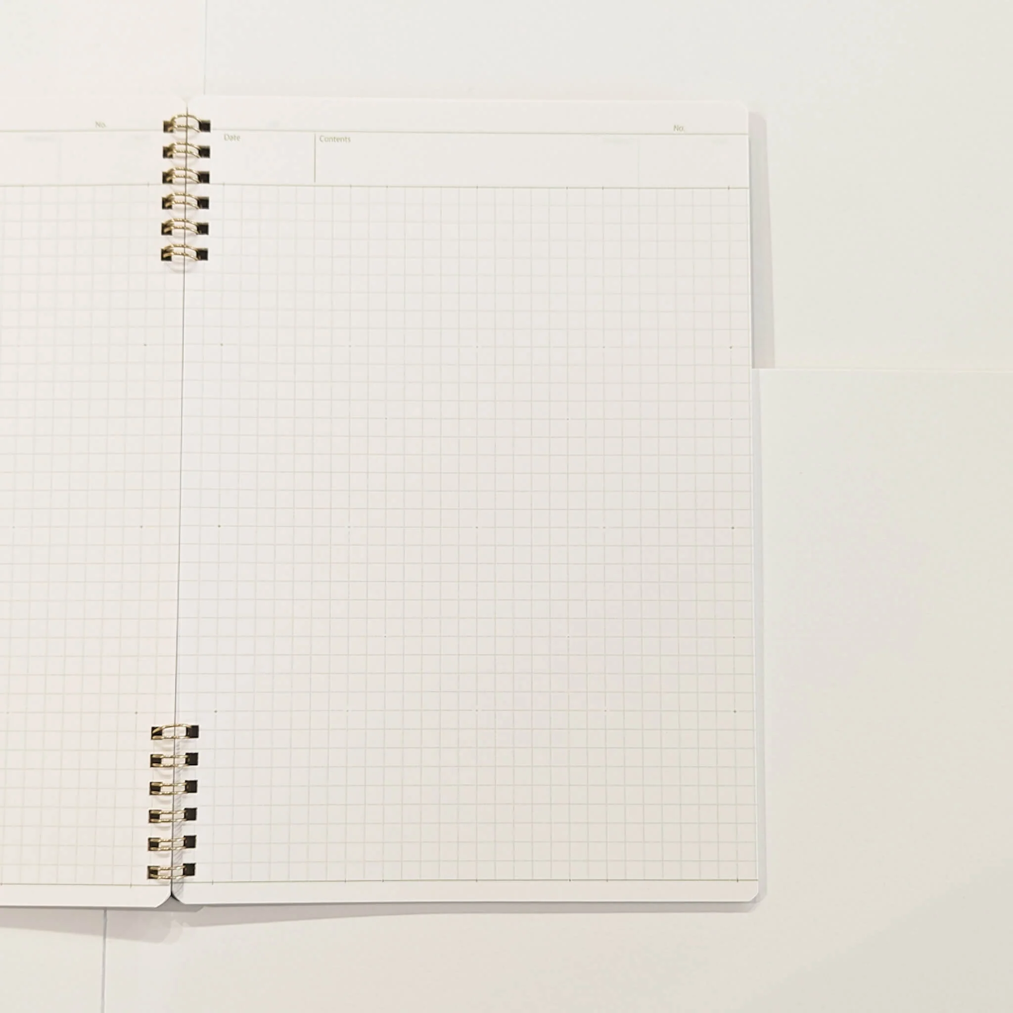 Nakabayashi Logical Prime Ringbound 6mm Section Grid Notebook B5 - Image 6